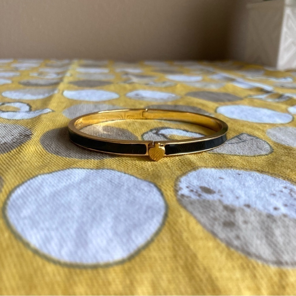 Kate Spade Heritage enamel black and gold bangle - Picture 2 of 13